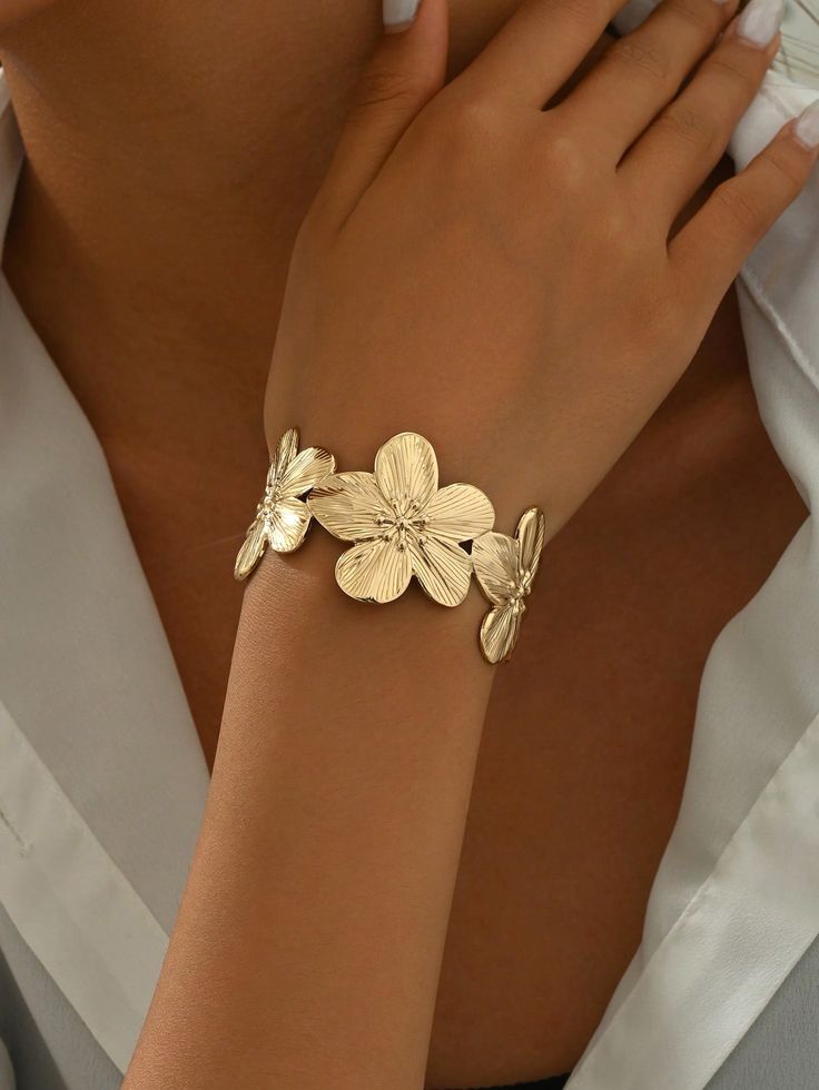 Chic Flower Cuff Bracelet