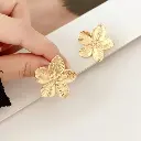 Chic Flower Earrings