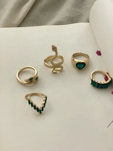 Lush Emerald Ring Set