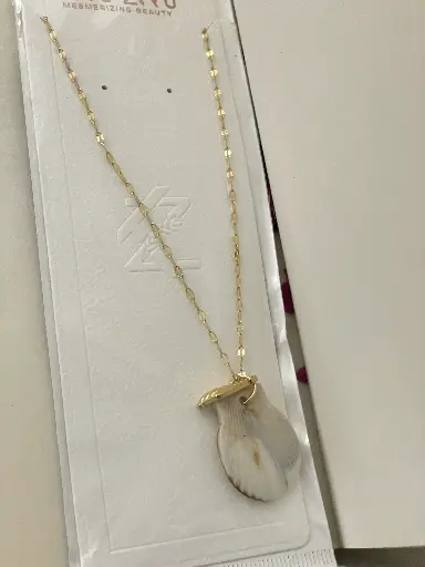Shell Breeze Necklace